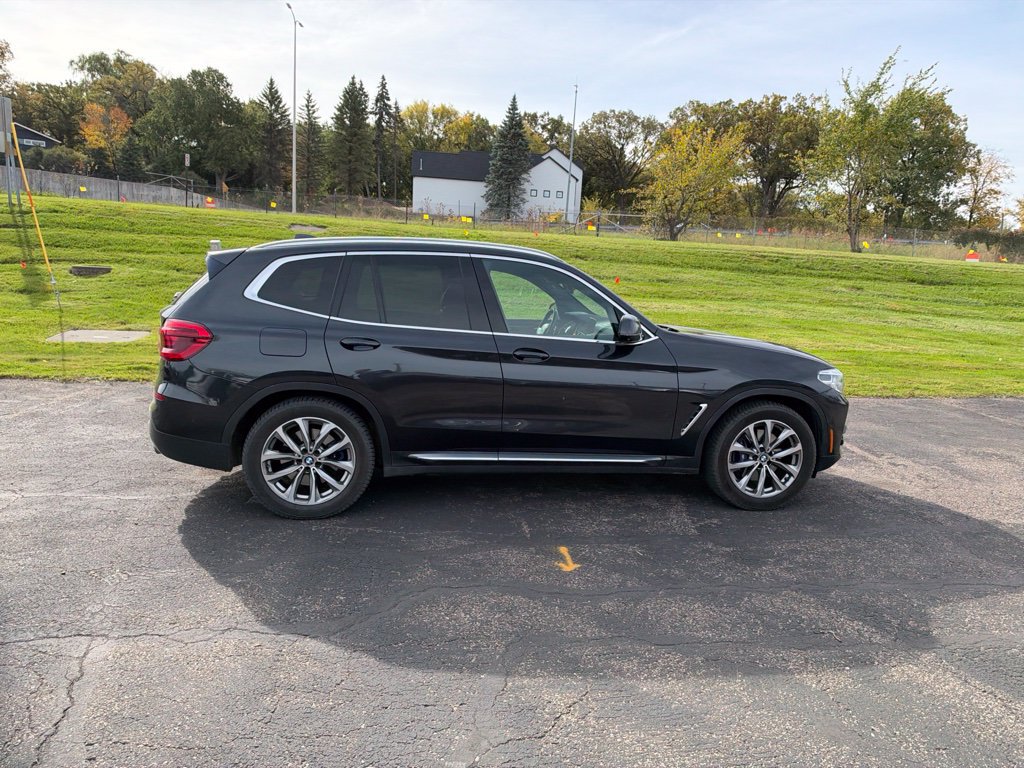 Used 2018 BMW X3 xDrive30i w/ Executive Package AWD/4WD image 17