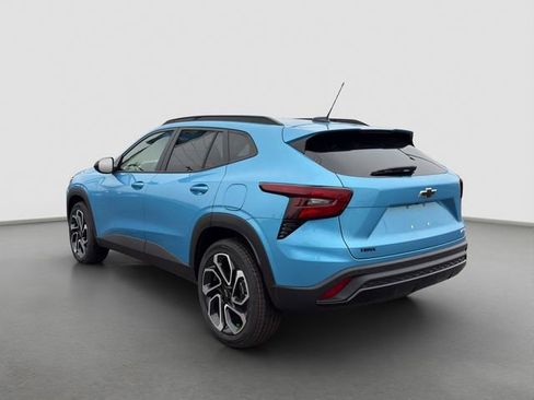 New 2026 Chevrolet Trax RS w/ Sunroof Package FWD image 4