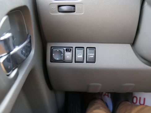 Used 2020 Nissan Frontier SV w/ SV Utility Package image 26