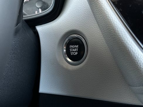 Used 2024 Toyota Corolla SE FWD image 19