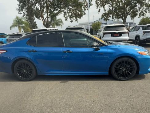 Used 2020 Toyota Camry XSE image 8