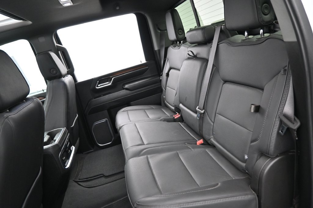 Used 2024 GMC Sierra 3500 Denali w/ Denali Reserve Package AWD/4WD image 27