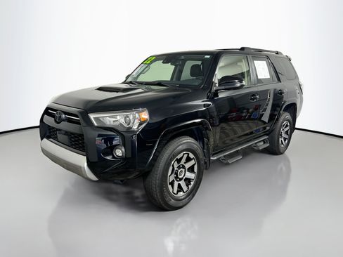 Used 2022 Toyota 4Runner TRD Off-Road Premium AWD/4WD image 10