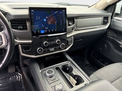 Used 2023 Ford Expedition XLT AWD/4WD image 27