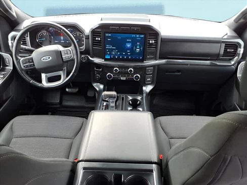 Certified 2022 Ford F150 XLT w/ Equipment Group 302A High image 18