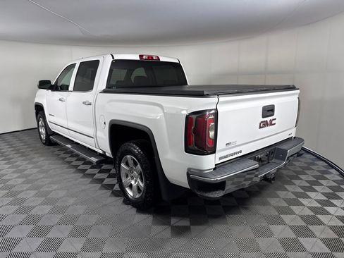 Used 2018 GMC Sierra 1500 SLT AWD/4WD image 3