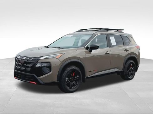 Used 2026 Nissan Rogue SV w/ Rock Creek Premium Package AWD/4WD image 4
