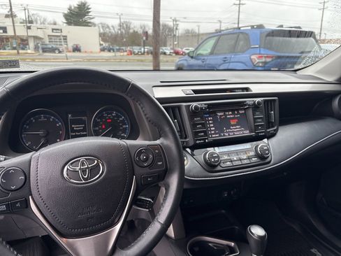 Used 2017 Toyota RAV4 XLE image 16