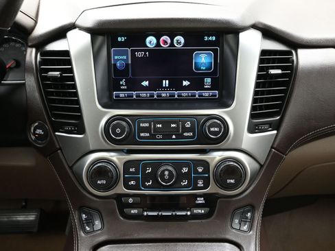 Used 2015 Chevrolet Suburban LTZ AWD/4WD image 17