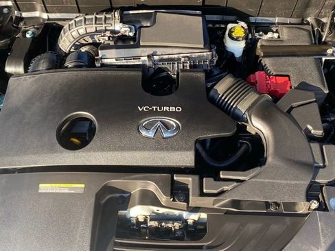 Used 2019 INFINITI QX50 Essential w/ Premium Heat Package image 11