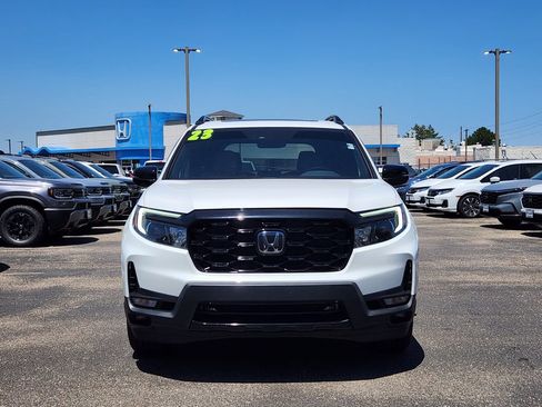 Used 2023 Honda Passport Elite image 2