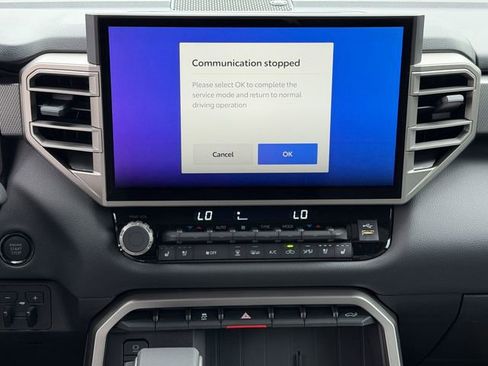 New 2026 Toyota Tundra Limited AWD/4WD image 17