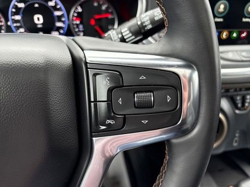 Used 2023 Chevrolet Blazer Premier image 21