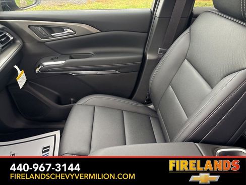 New 2026 Chevrolet Traverse LT w/ Sun and Wheel Package image 17