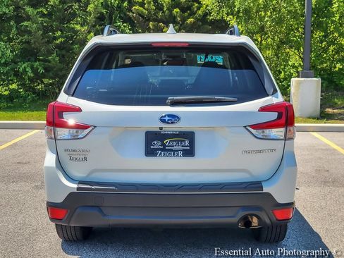 Used 2021 Subaru Forester Premium w/ Popular Package #1 AWD/4WD image 5