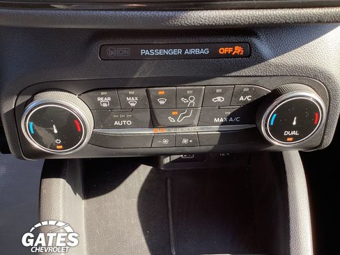 Used 2025 Ford Escape ST-Line AWD/4WD image 18
