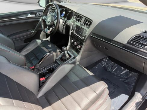 Used 2016 Volkswagen GTI SE FWD image 34