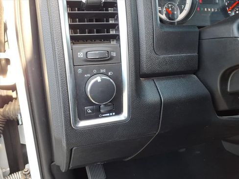 Certified 2024 RAM 1500 Warlock AWD/4WD image 8