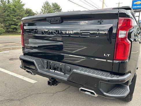 Certified 2024 Chevrolet Silverado 1500 LT Trail Boss w/ LT Trail Boss Premium Package AWD/4WD image 11