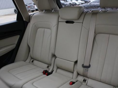 Used 2018 Audi Q5 2.0T Premium Plus w/ Premium Plus Package AWD/4WD image 23