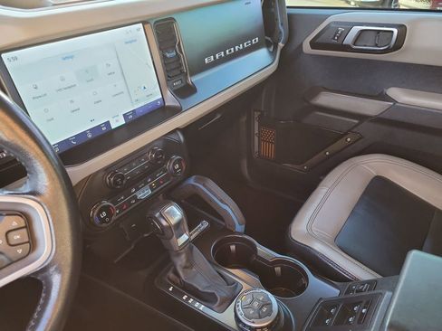 Used 2021 Ford Bronco Wildtrak image 20