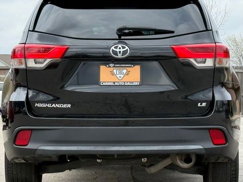 Used 2019 Toyota Highlander Plus FWD image 4