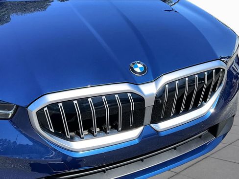 Certified 2026 BMW 530i RWD image 30