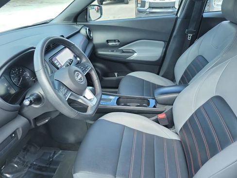 Used 2023 Nissan Kicks SR w/ SR Premium Package FWD image 18