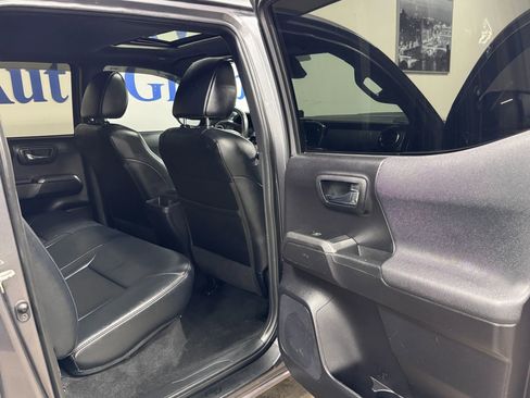 Used 2020 Toyota Tacoma TRD Pro image 16