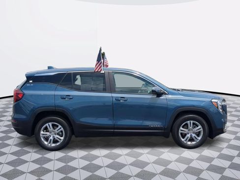 Certified 2024 GMC Terrain SLE FWD image 8