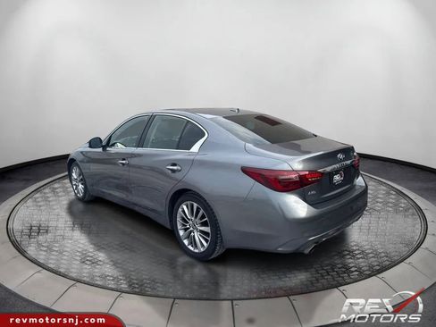 Used 2018 INFINITI Q50 Luxe w/ Essential Package (2.0T Luxe) image 3