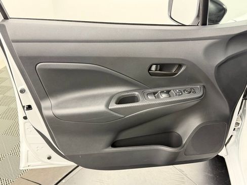 Used 2025 Nissan Versa S w/ Trunk Package FWD image 19