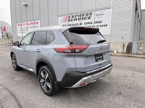 Used 2022 Nissan Rogue Platinum w/ Head-Up Display Package image 5