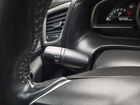 Used 2018 MAZDA MAZDA3 Touring image 18