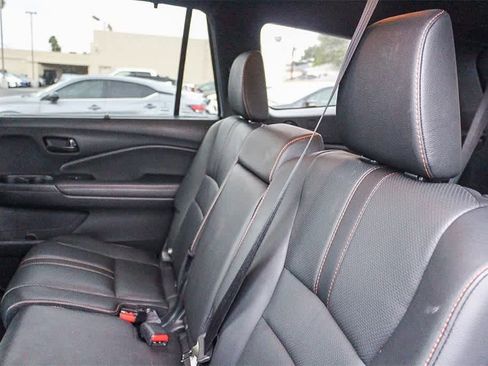 Used 2022 Honda Pilot TrailSport image 22