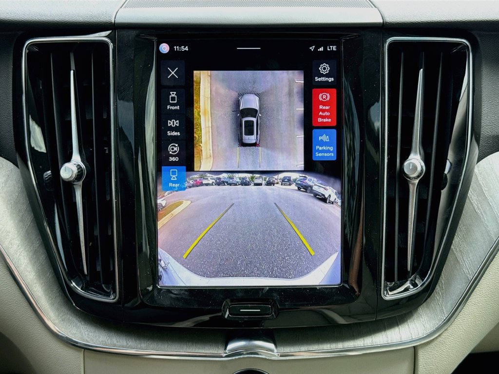 Used 2024 Volvo XC60 B5 Plus w/ Protection Package Premier AWD/4WD image 19