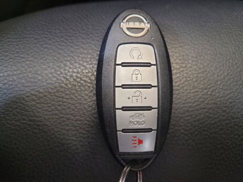 Used 2023 Nissan Altima 2.0 SR FWD image 32
