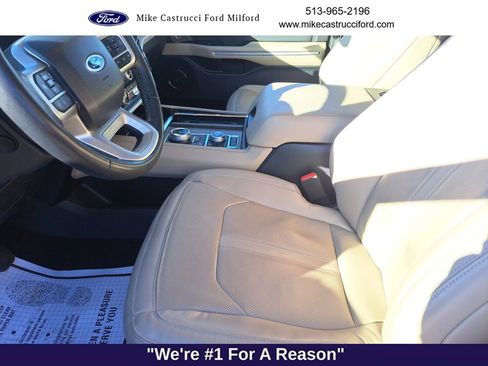 Used 2024 Ford Expedition Limited image 22