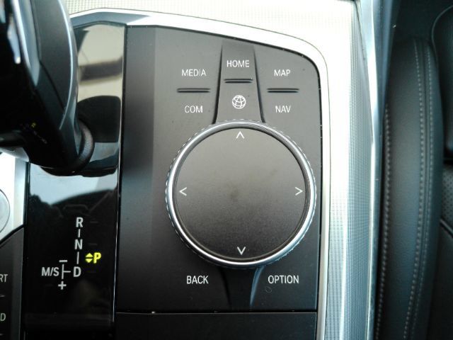 Used 2022 BMW 330e w/ Driving Assistance Package RWD image 48