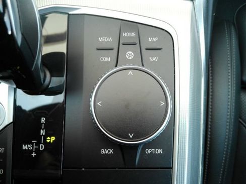 Used 2022 BMW 330e w/ Driving Assistance Package RWD image 48