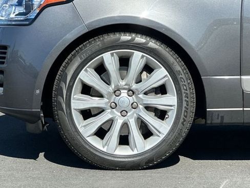 Used 2016 Land Rover Range Rover Supercharged image 30