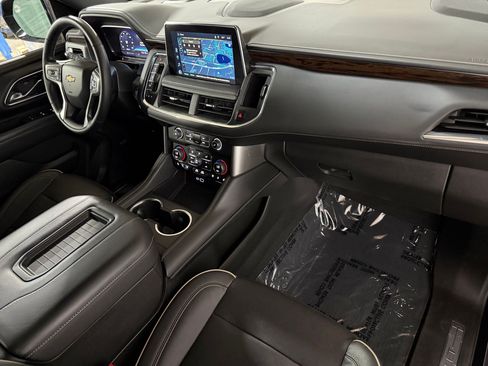 Used 2023 Chevrolet Tahoe Premier AWD/4WD image 45