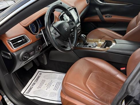 Used 2017 Maserati Ghibli RWD image 8
