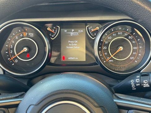 Used 2022 Jeep Wrangler Willys image 21