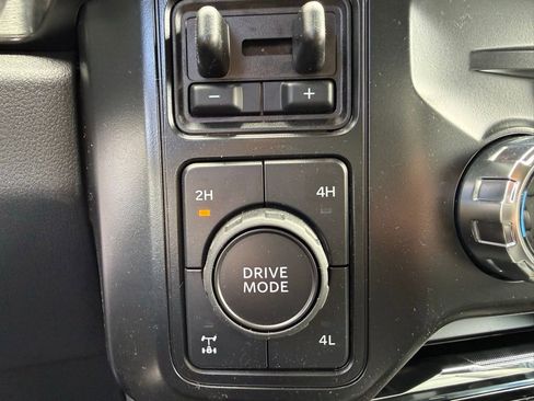 New 2026 Ford F350 4x4 Crew Cab Super Duty image 24