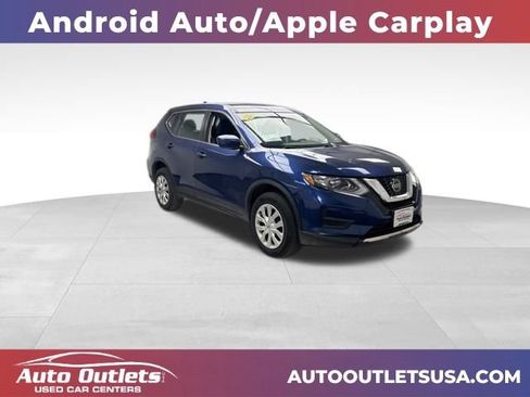 Used 2020 Nissan Rogue S image 1