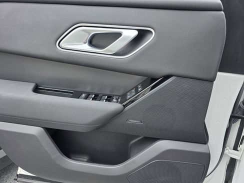 Certified 2024 Land Rover Range Rover Velar Dynamic SE image 21