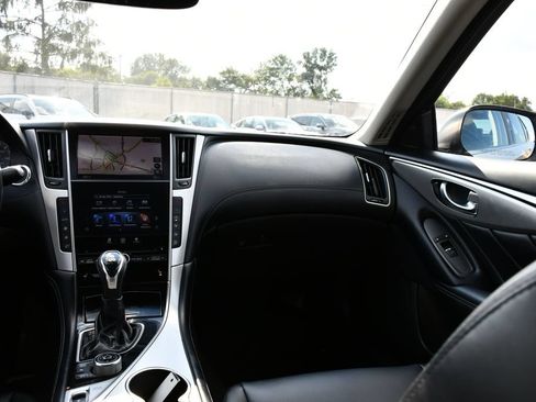 Used 2020 INFINITI Q50 Luxe w/ Essential Package (3.0T Luxe) AWD/4WD image 24