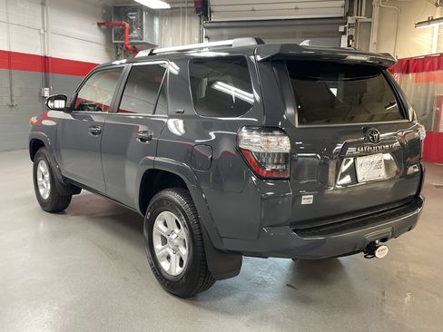 Certified 2024 Toyota 4Runner SR5 Premium image 8