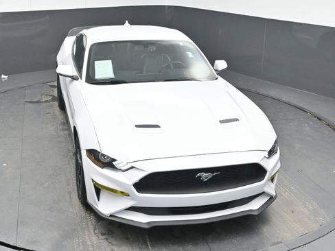 Used 2020 Ford Mustang Premium image 28